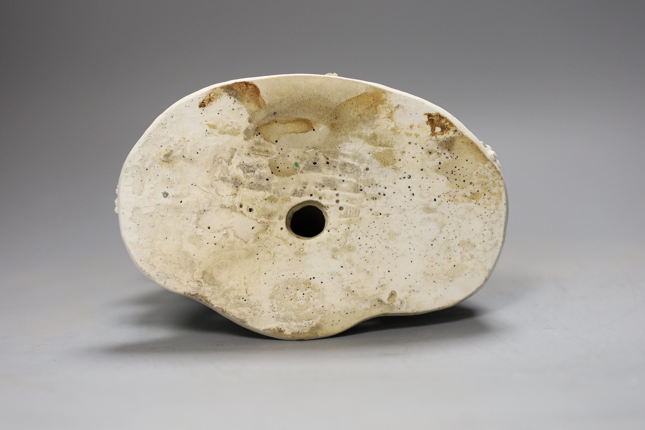 A Derby ‘tithe pig’ group, late 18th century, 15cm